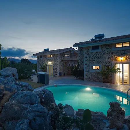 Queens Villas Villa